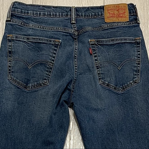 LEVI’S 514 Men’s Straight Leg Denim Blue Jeans - Picture 8 of 9